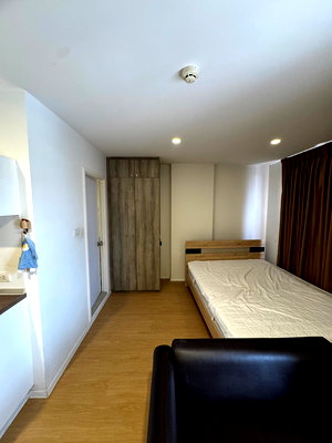 Condos for rent : Central Plaza Bangna 600 m. Condo Lumpini Place Bangna Km.3 ( Rental )