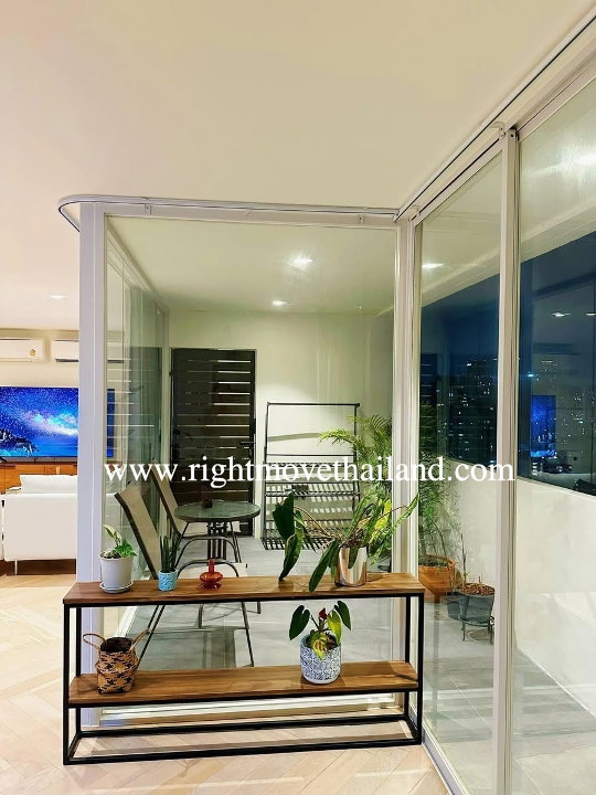 รูป CS4481 Condo for Sale | High Floor Unit in Bangkok - รูปที่ 8/19