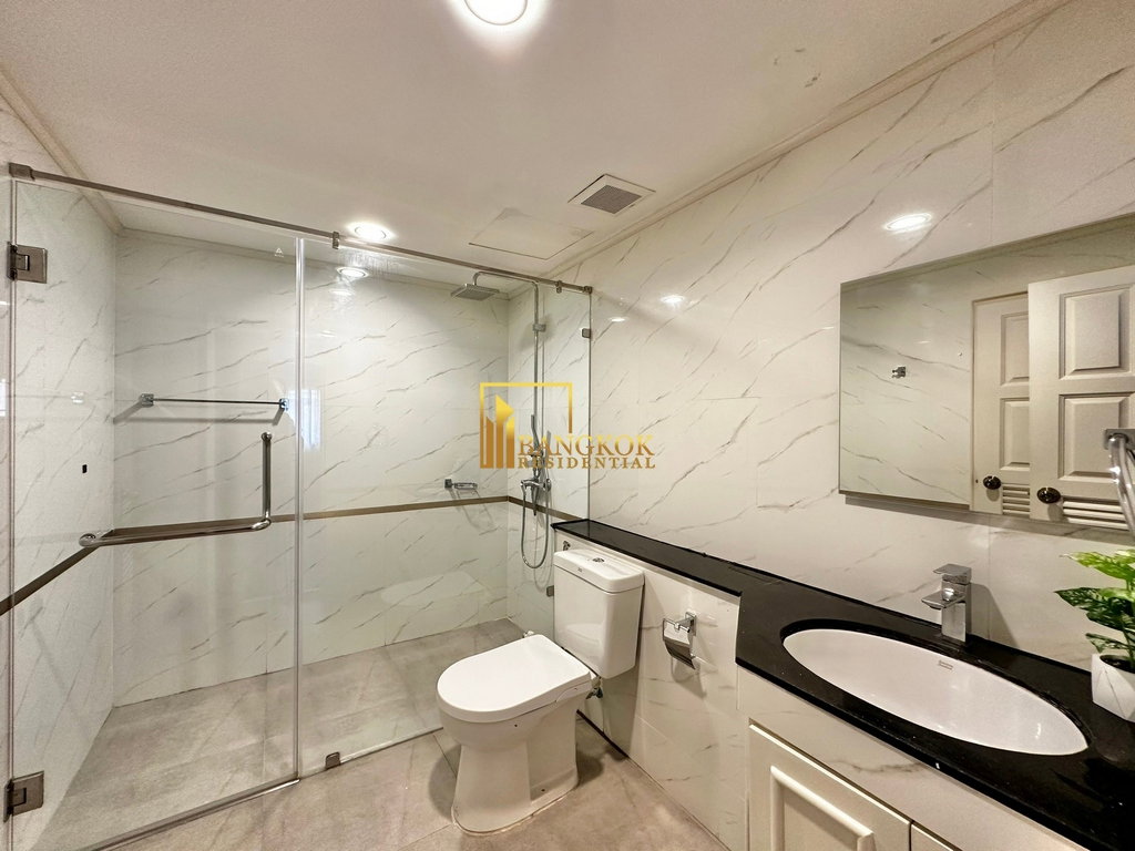 รูป Beautiful 2 Bedroom Apartment in Phrom Phong - BR20616AP - รูปที่ 20/32