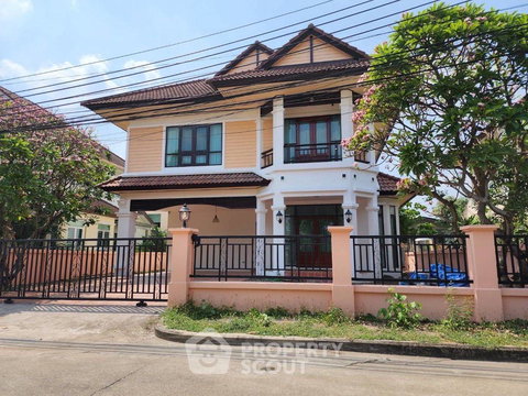 บ้าน 3-ห้องนอน ใกล้ MRT แยกนนทบุรี 1 (ID 2893259)