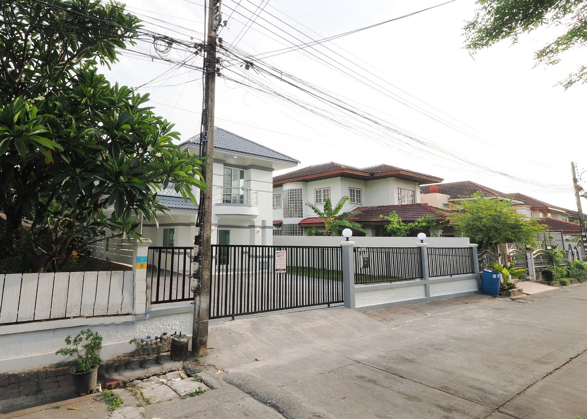 รูป ขายราคาพิเศษ บ้านเดี่ยว 2 ชั้น ขนาด 80.3 ตรว. 3นอน 3น้ำ ม.อู่ทองเพลส2 บ้านหลังใหญ่ ถนนเมน ฟังชั่นดีเยี่ยม พร้อมเฟอร์ [เปียร์​นนท์-ลำลูกกา] - รูปที่ 4/58