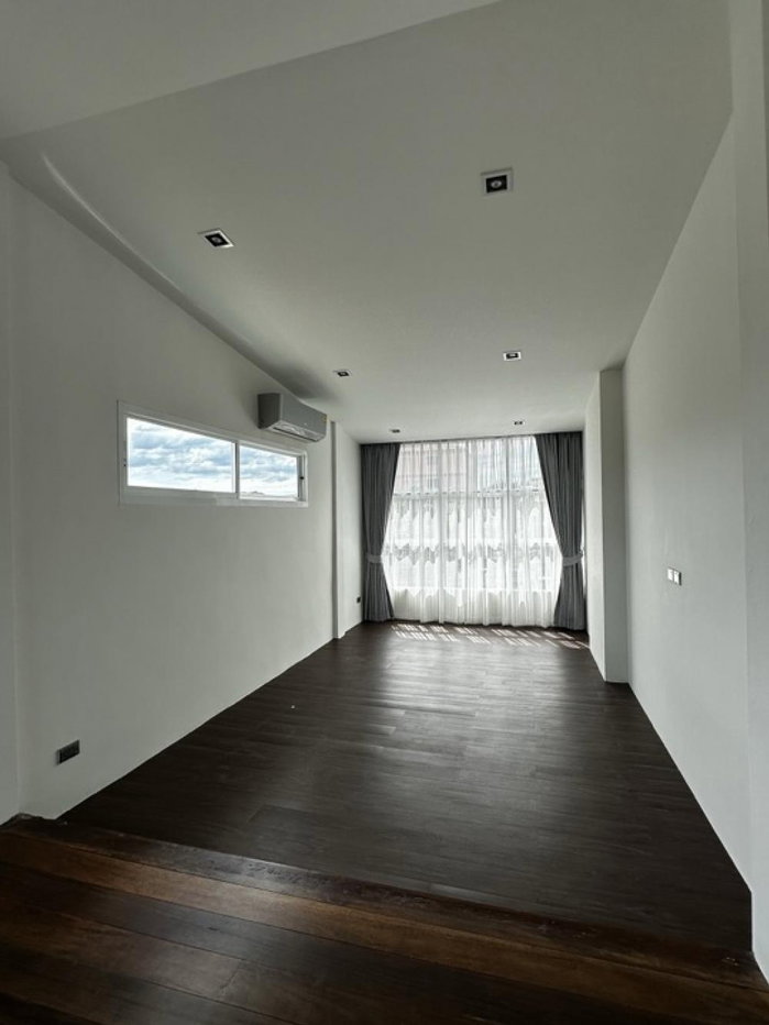 รูป S1230 🏡✨ ขาย Townhome พระราม 9 💰 ราคา 12.9 ล้านบาท - รูปที่ 15/19