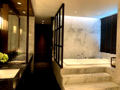 คอนโดให้เช่า : LTH15390 – Luxury Duplex Condo for Rent Phrom Phong | Exclusive City Lifestyle | Near BTS Phrom Phong | 200,000 THB