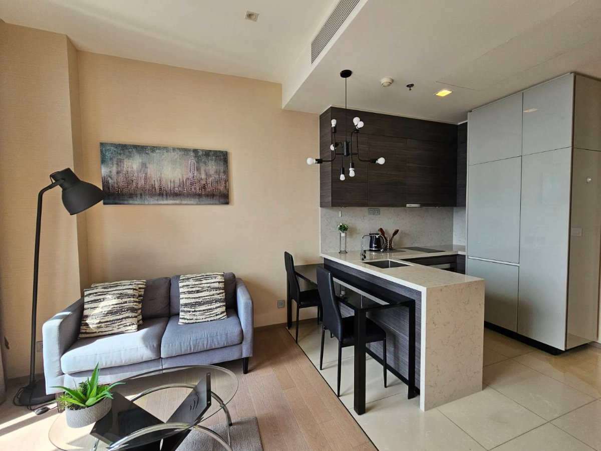 รูป For rent : The Esse Asoke Beautiful decor unit with Stunning City View 1BR - รูปที่ 9/10