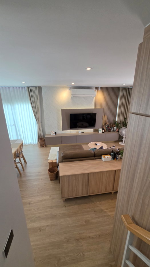 รูป ขายบ้านแฝด พื้นที่กว้าง ตกแต่งสวย หิ้วกระเป๋าเข้าอยู่ได้เลย - รูปที่ 2/15