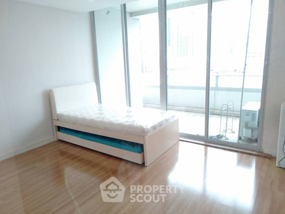 รูป คอนโด 1-ห้องนอน ที่ จามจุรี เรสซิเดนซ์ ใกล้ MRT สามย่าน (ID 1704623) - รูปที่ 3/6