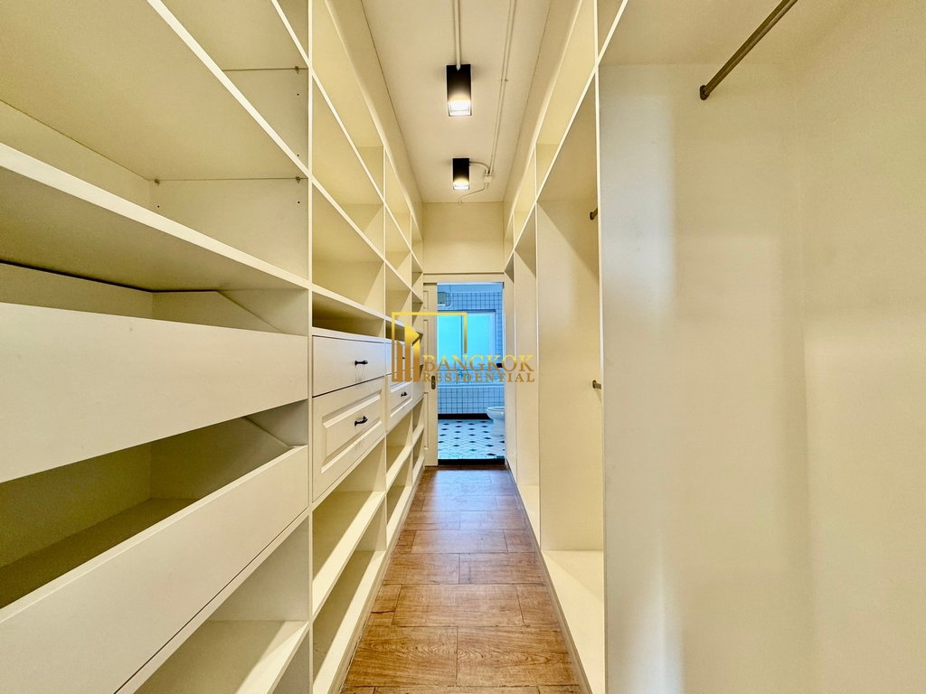 รูป Charming 3 Bedroom Townhouse For Rent in Sathorn Area - BR49030TH - รูปที่ 28/34