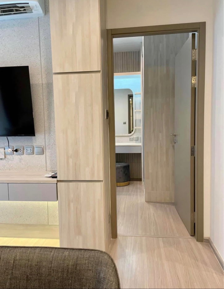 รูป ห้องพักสวยหนึ่งห้องนอนว่างให้เช่าในคอนโดมิเนียมของเรา มีสระว่ายน้ำและฟิตเนสพร้อมอุปกรณ์ครบครันให้บริการ - รูปที่ 5/5