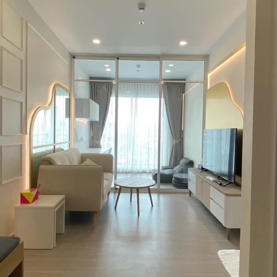 รูป ห้องพักสวยหนึ่งห้องนอนว่างให้เช่าในคอนโดมิเนียมของเรา มีสระว่ายน้ำและฟิตเนสพร้อมอุปกรณ์ครบครันให้บริการ - รูปที่ 1/6