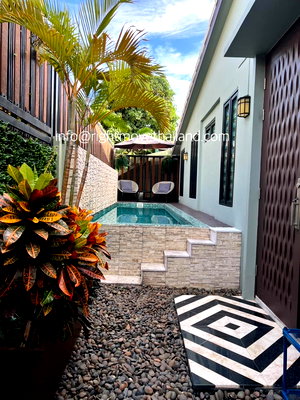 Houses for sale Kasem Bundit Phatthanakan University  : HR2074 Magnificent House for sale with tenant in Prakanong
