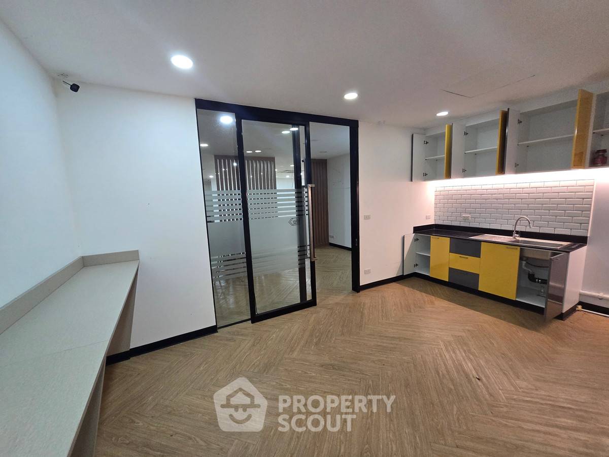 รูป คอนโด สตูดิโอ ที่ อมรพันธ์ 205 แซทเทลไลท์ ทาวน์ ใกล้ MRT ห้วยขวาง (ID 2872882) - รูปที่ 5/5