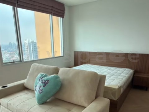 ▚ LJ121ツ ให้เช่า: Villa Sathorn ✨ 1 ห้องนอน 41.5 ตร.ม. เพิ่งทำห้องใหม่สวย พร้อมจองต่อรองได้! 🏙️🛋️