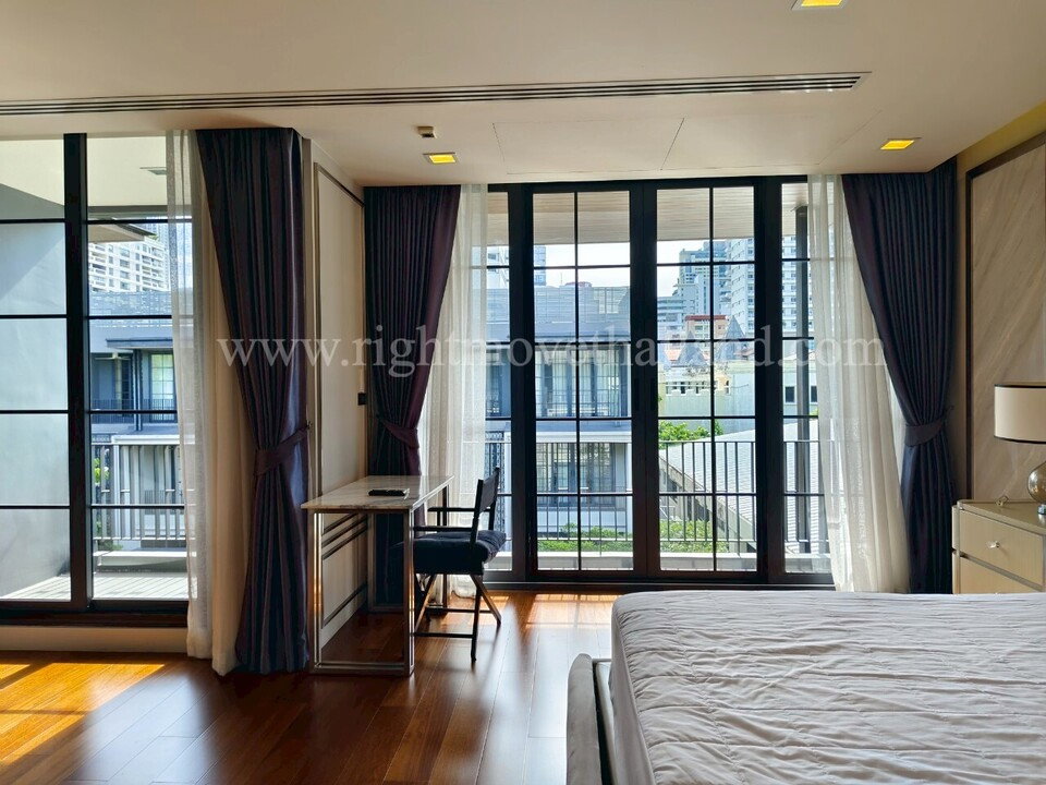 รูป HR1495 FOR RENT | Luxury Townhome at Quarter 31 - รูปที่ 22/33