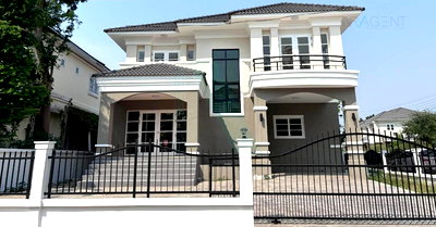บ้านเดี่ยว สถาบันการแพทย์จักรีนฤบดินทร์ : ขายบ้านเดี่ยว โครงการ กฤษดาซิตี้ เลค  พาร์ค 2 ชั้น 3 ห้องนอน 3 ห้องน้ำ
