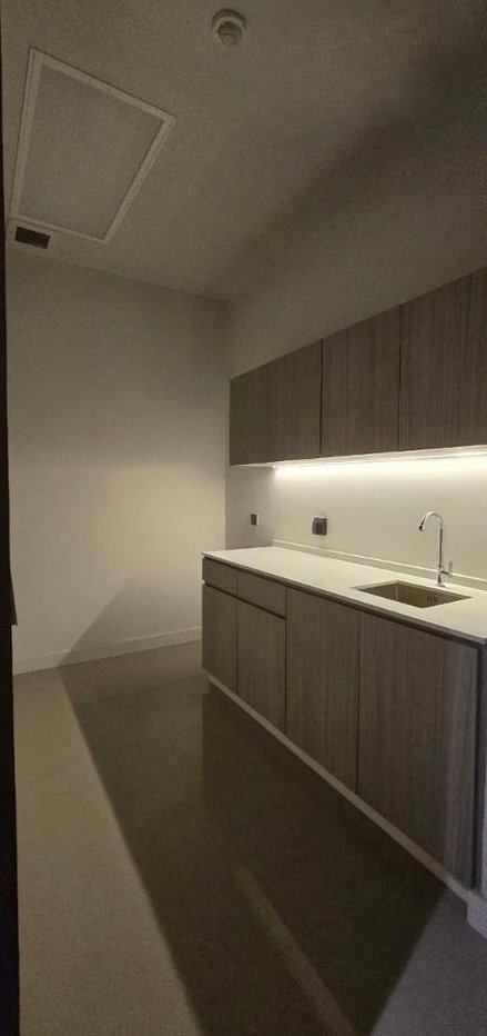 picture Brand new office walk to BTS  ** NO CO-AGENT ** - 7/8