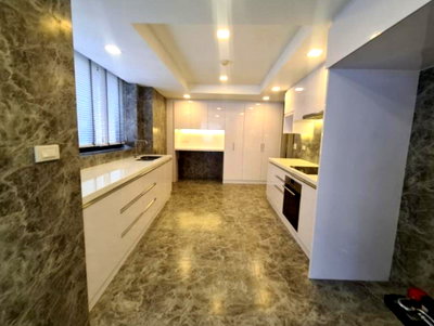 คอนโดให้เช่า : LTH15388 – Spacious Condo for Rent Phrom Phong | City Lifestyle Best Value | Near BTS Phrom Phong | 80,000 THB