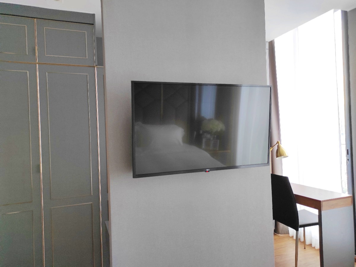 รูป ✨FOR RENT | Noble Ploenchit | High Floor | 1 BD Modern Luxury Built-ins | Contact 0817010651✨ - รูปที่ 3/16