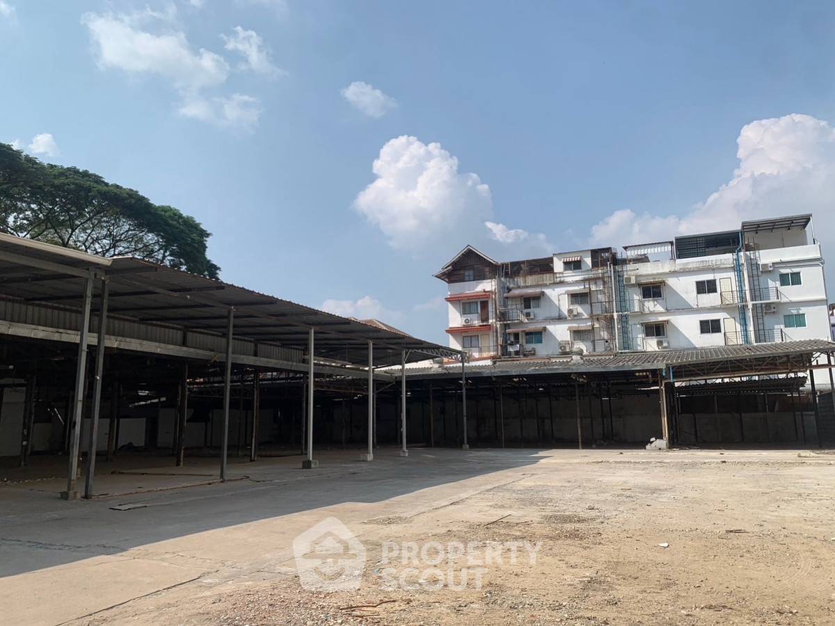 รูป ที่ดินสำหรับปล่อยเช่า 2,092 ตารางเมตร แถว ใน หนองบอน (ID 2845039) - รูปที่ 2/3