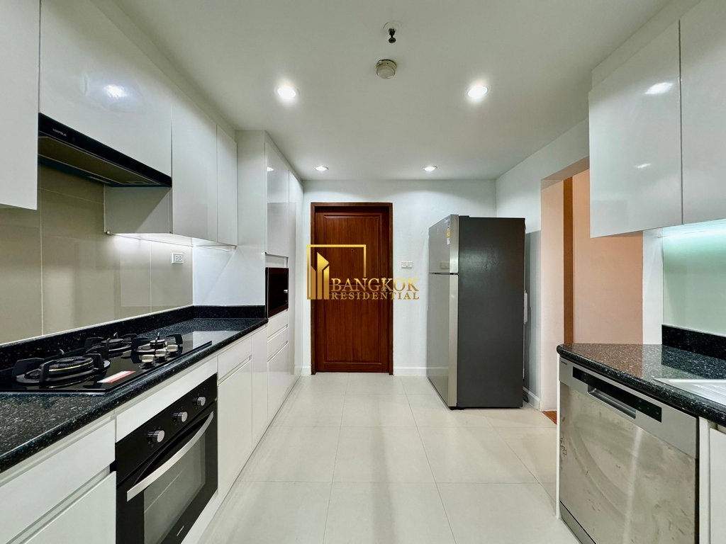 picture Spacious 3 Bedroom Apartment in Asoke - BR21171AP - 8/38