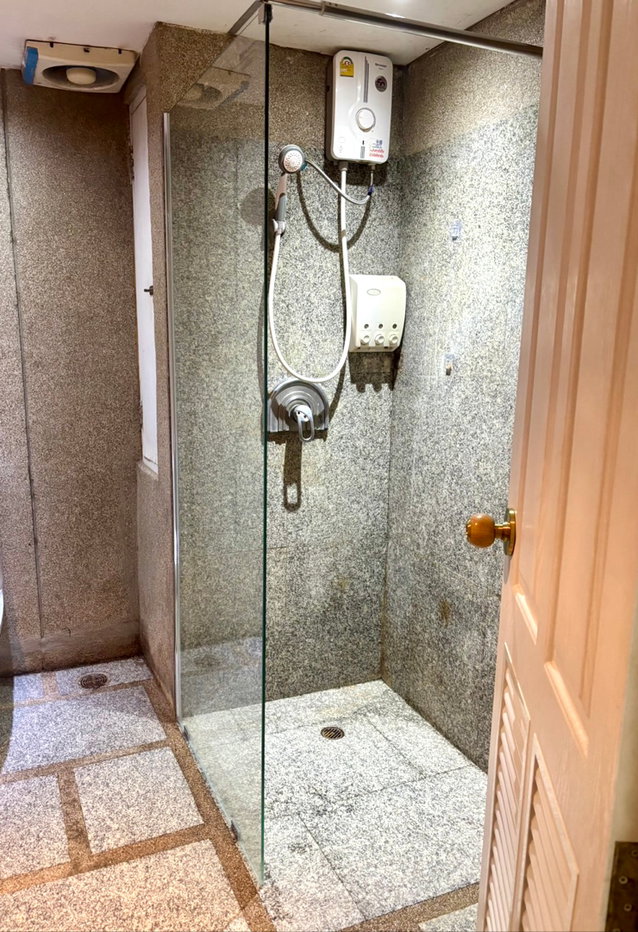 รูป     คอนโดแต่งใหม่ ห้องใหญ่ 56 ตร.ม. ใกล้ BTS ราชเทวี เพียง 20,000 บาท - รูปที่ 5/5