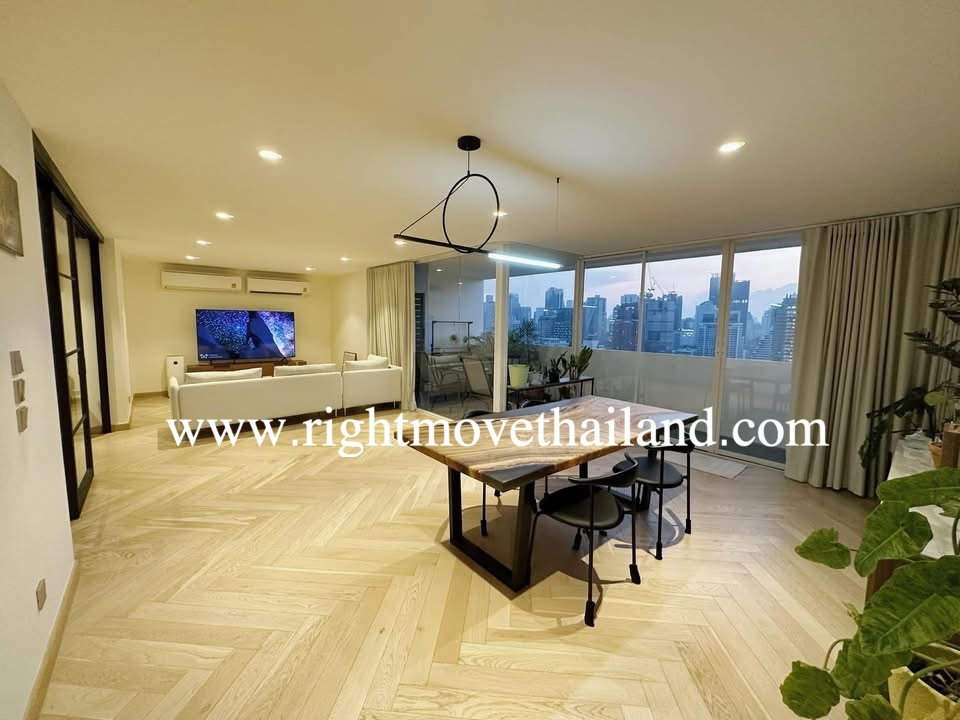 รูป CS4481 Condo for Sale | High Floor Unit in Bangkok - รูปที่ 1/19