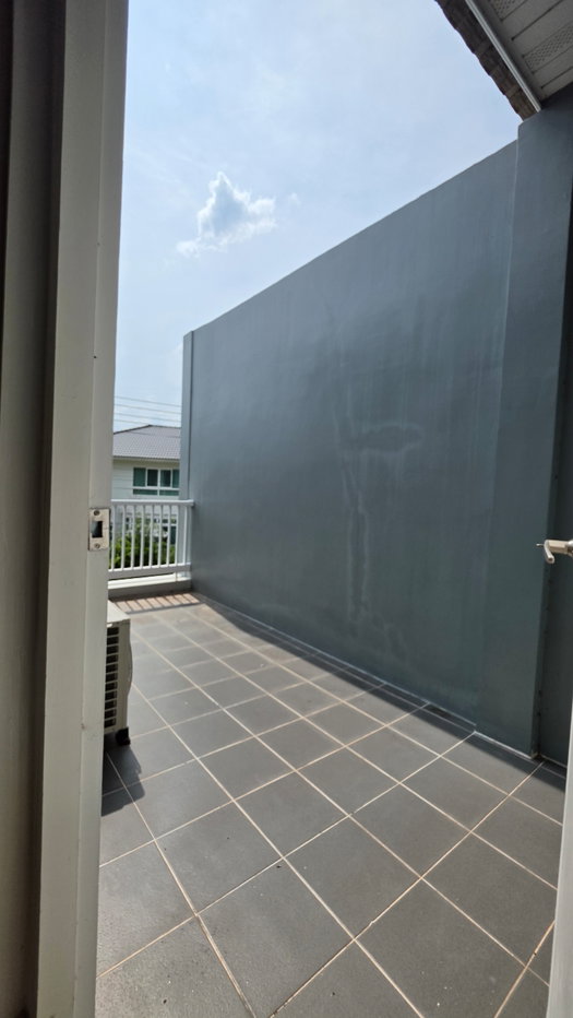 รูป ขายบ้านแฝด พื้นที่กว้าง ตกแต่งสวย หิ้วกระเป๋าเข้าอยู่ได้เลย - รูปที่ 10/15
