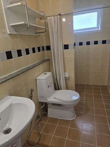 รูป ให้เช่า บ้านเดี่ยว2ชั้น สภาพใหม่ 57ตรว. (แอร์3เครื่อง) อยู่ถ.รังสิต-คลอง3 ตรงข้ามบิีกซีคลอง3 - รูปที่ 21/27