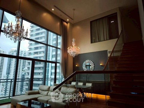 3-BR Condo at Bright Sukhumvit 24 Condominium near BTS Phrom Phong (ID 2881639)