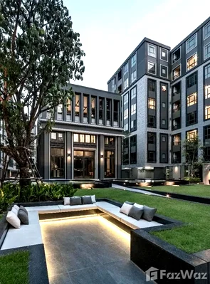 Condos for sale : Pet-FriendlyNear Train station | Maestro 19 corner Unit 6253944