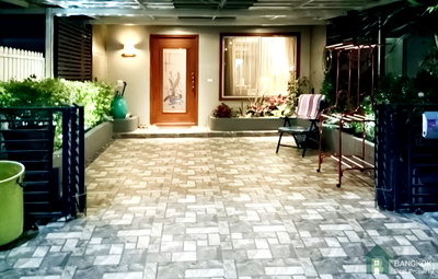 Townhouses for sale Saiaksorn School : Town Plus Kaset Nawamin | Modern 3 Bed 3 Bath Townhouse 