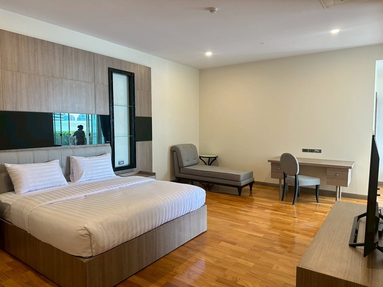 รูป LTH15213 – Ultra Luxury Penthouse for Rent Nana | Exclusive City Lifestyle | Near BTS Nana | 300,000 THB | เพนท์เฮ้าส์หรูให้เช่า นานา ห้องใหญ่พิเศษ ใกล้ BTS นานา - รูปที่ 1/6