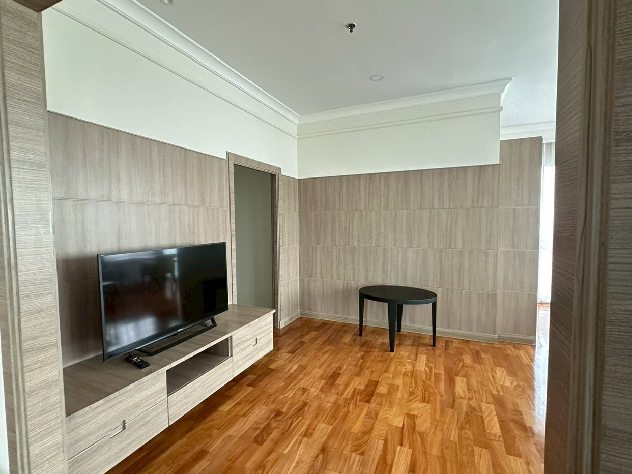 รูป LTH15213 – Ultra Luxury Penthouse for Rent Nana | Exclusive City Lifestyle | Near BTS Nana | 300,000 THB | เพนท์เฮ้าส์หรูให้เช่า นานา ห้องใหญ่พิเศษ ใกล้ BTS นานา - รูปที่ 2/6