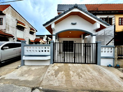 ทาวน์โฮม นนทบุรี : ขายทาวน์เฮ้าส์ บ้านบัวทอง 2 พื้นที่ 24 ตร.ว 3 นอน 2 น้ำ รีโนเวทพร้อมอยู่