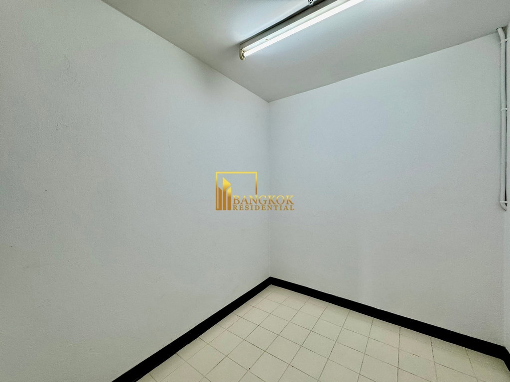 picture Spacious 3 Bedroom Apartment in Asoke - BR21171AP - 25/38