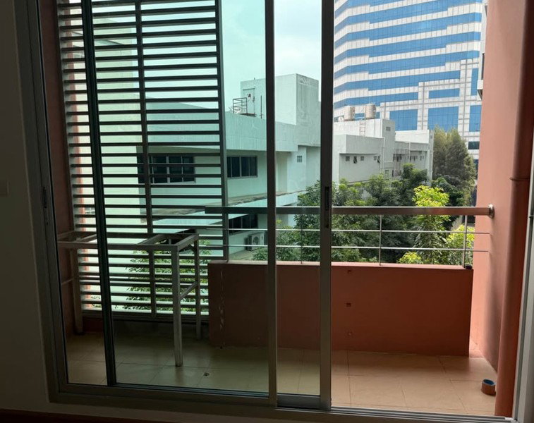 picture A034216 The Kris 1-4 (Ratchada 17) - 5/6