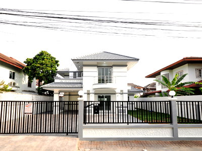 ขายบ้านเดี่ยว : ขายบ้านเดี่ยว 2 ชั้น ม.อู่ทองเพลส 2 ขนาด 80.3 ตร.ว. [เปียร์​นนท์-ลำลูกกา] ขาย 3.99 ล้านบาท