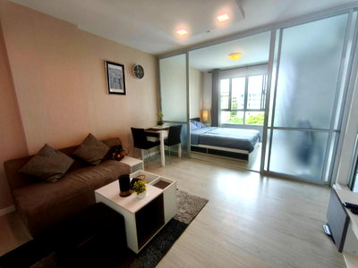 เช่าคอนโด เชียงใหม่ : ให้เช่า D condo sign อยู่ติดกับเซ็นทรัลเฟสฯเชียงใหม่ ว่างพร้อมอยู่ วิวสระว่ายน้ำ