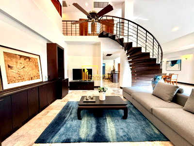 Apartment building for rent BTS Ekkamai : Expansive 4 Bedroom Duplex Apartment in Phrom Phong Area - BR0257AP