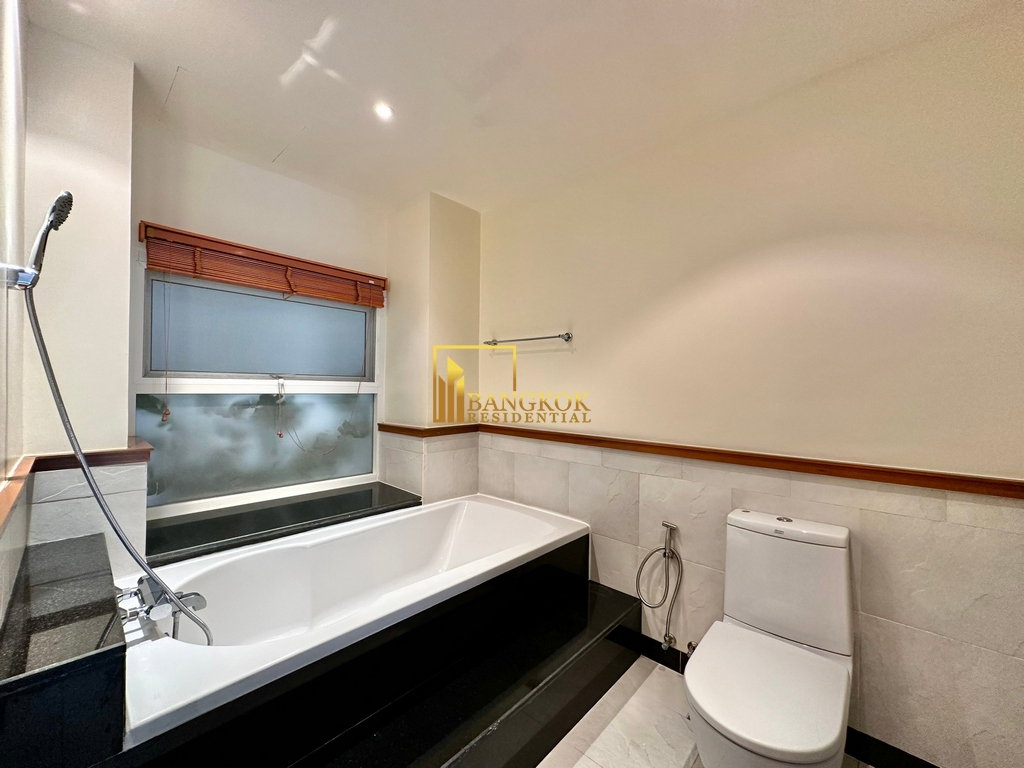 รูป Stunning 3 Bedroom Apartment in Sathorn Area - BR0602AP - รูปที่ 15/33