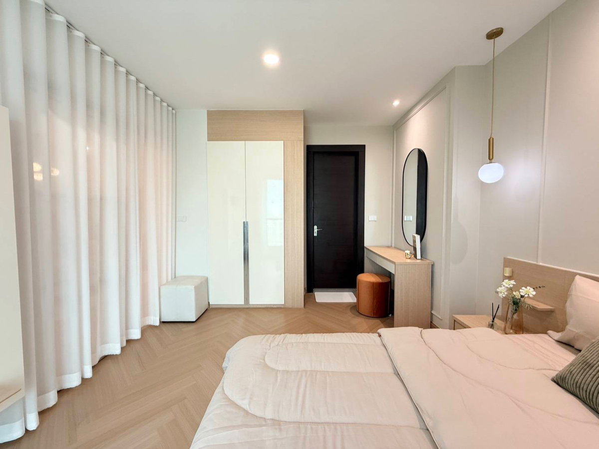 picture For Rent❗️"𝐑𝐇𝐘𝐓𝐇𝐌 𝐑𝐚𝐭𝐜𝐡𝐚𝐝𝐚"  1 Bed 1 Bath Size 46 Sq.m. Near MRT-Ratchadapisek  - 14/23