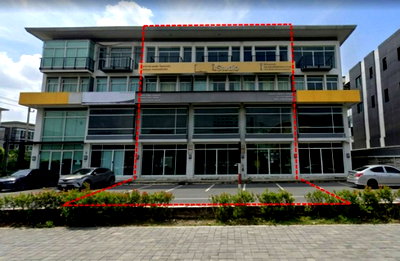 เช่าโฮมออฟฟิศ ซอยอ่อนนุช (สุขุมวิท 77) : HR3465ให้เช่า Home Office 4 ชั้น พื้นที่ใหญ่ 673 ตร.ม. ติดทางลงวงแหวนอ่อนนุช เหมาะสำหรับทำสำนักงาน, Showroom, ร้านค้า หรือสตูดิโอถ่ายภาพ