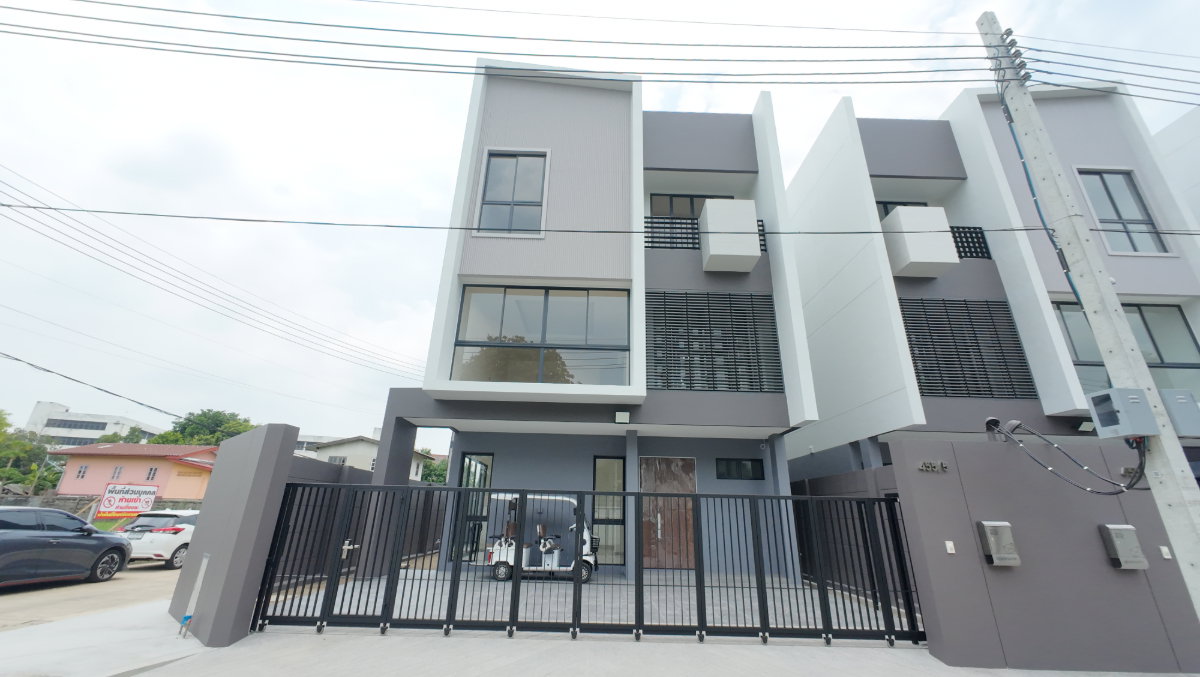 รูป Feel Town Lat Phrao101 บ้านเดี่ยว3ชั้น ตั้งอยู่บนทำเลศักยภาพ เดินทางเข้าออกสะดวก ใกล้รถไฟฟ้า - รูปที่ 2/26