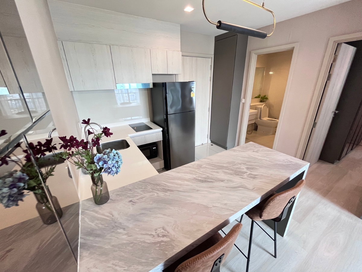 picture For Rent: Life One Wireless, 25,000 THB/month [OMN0027] - 7/20