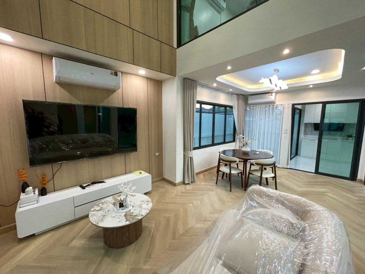 รูป R156 🏡✨ขายด่วน บ้านเดี่ยวหลังมุม สไตล์ Modern Craftsmanship นวมินทร์ 127 เดินทางง่ายทำเลดี ราคาเพียง 10.50 MB เท่านั้น - รูปที่ 7/25
