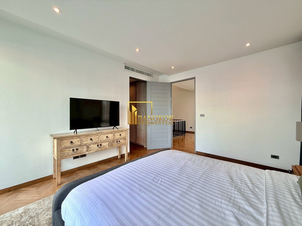 รูป Incredible 4 Bedroom Luxury Pool Villa in Thong Lo Area - BR27616SH - รูปที่ 27/55