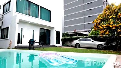 Houses for rent Bangna Commercial College : 6 Bedroom House for rent in Bang Na, Bangkok  5921235