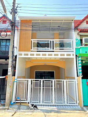 ทาวน์โฮม นนทบุรี : ขายทาวน์เฮ้าส์สวีทโฮมปาร์ค บางบัวทอง 17 ตร.ว. แต่งใหม่พร้อมระเบียงหน้าบ้าน ฟรีโอน