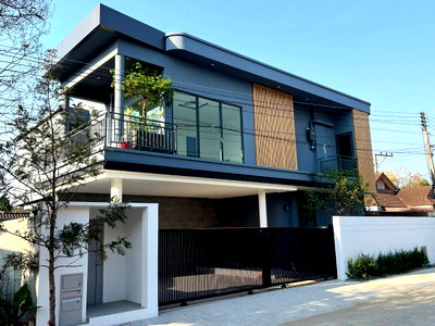 เช่าบ้านเดี่ยว เชียงใหม่ : ให้เช่าบ้านใหม่ ในโครงการบ้านวังตาลพร้อมสระว่ายน้ำ. พื้นที่ใช้สอย 320ตรม.  4 ห้องนอน 5 ห้องน้ำ 
