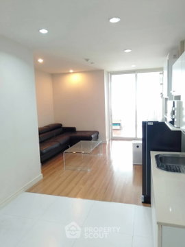 1-BR Condo at Chamchuri Residence near MRT Sam Yan (ID 1704623)