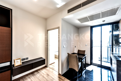 Condos for sale : The Line Jatujak-Mochit near BTS Mo Chit Easy Travel, Fully Utilized Space